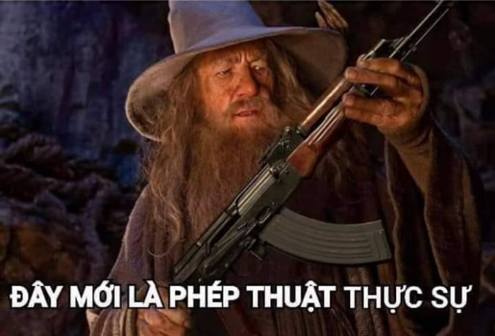 Thầy Albus Dumbledore cầm súng nói đây mới là phép thuật thực sự